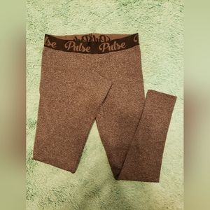 Pulse. Fleece lined leggings. Size Large.